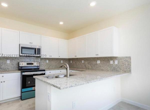 Aquabella, Hialeah, Florida 33018, image 1