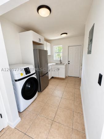 South Middle River, 1521 NW 5th Ave #1-2, Fort Lauderdale, Florida 33311, image 1
