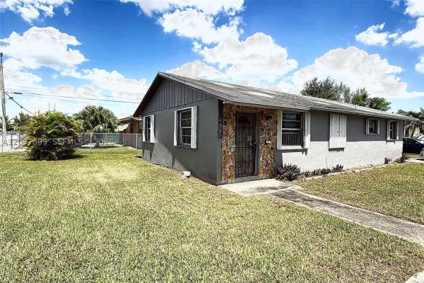Washington Park, 480 NW 14th St, Florida City, Florida 33034, image 1