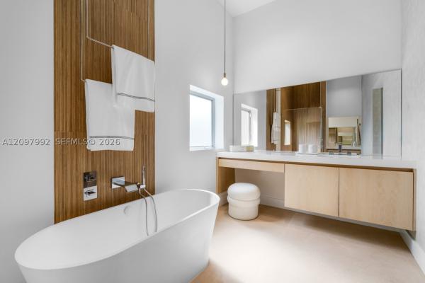 Di Lido Island, 123 W Dilido Dr, Miami Beach, Florida 33139, image 1
