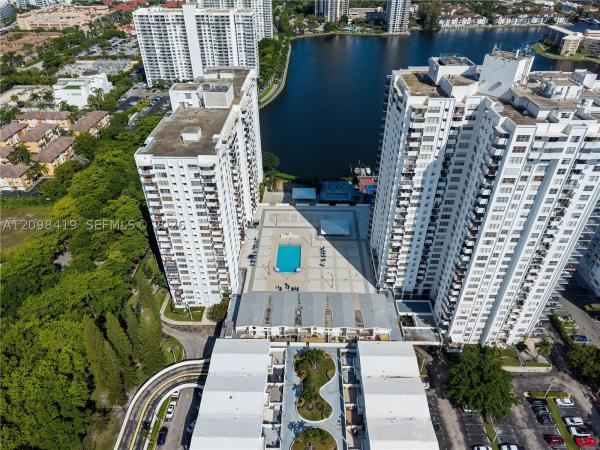 Commodore Plaza Tower, 2750 NE 183rd St #PH-06, Aventura, Florida 33160, image 1