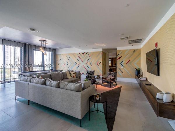 Hyde Midtown, 121 NE 34th St #1612, Miami, Florida 33137, image 1