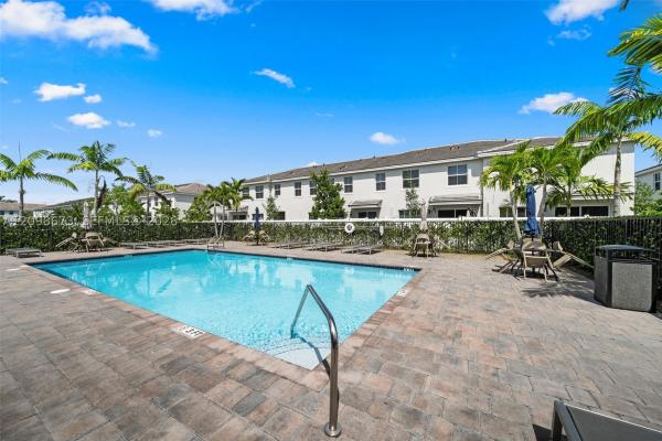 Merrick Square, 198 SW 170th Ave, Pembroke Pines, Florida 33027, image 1