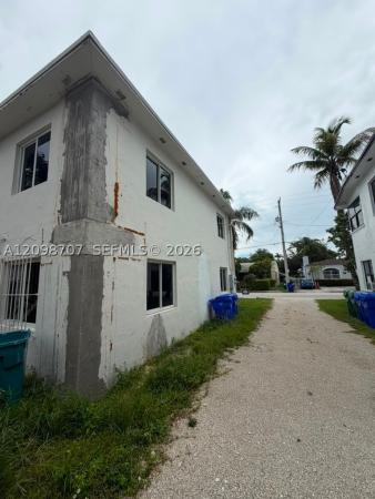 Baywood, 524 NE 71st St, Miami, Florida 33138, image 1