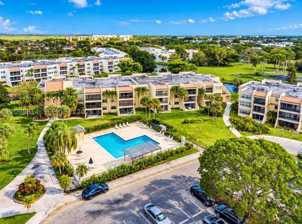Racquet Club At Bonaventure, 341 Lakeview Dr #104, Weston, Florida 33326, image 1
