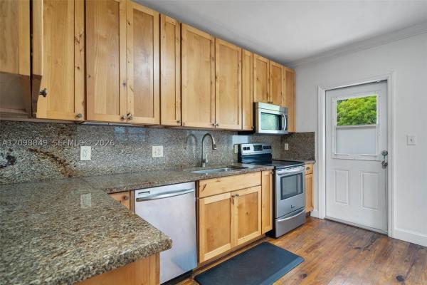 Country Club Estates, 250 Laurel Way, Miami Springs, Florida 33166, image 1