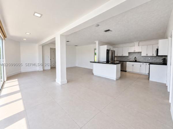 Pompano Isles, 1046 SE 22nd Ave, Pompano Beach, Florida 33062, image 1