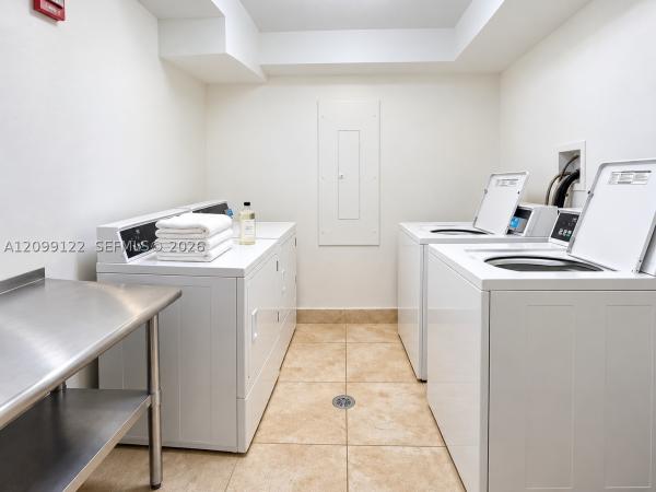Admirals Port East, 2851 NE 183rd St #905E, Aventura, Florida 33160, image 1
