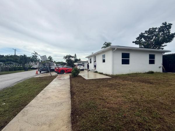 Hollywood Park, 2445 Taft St #-, Hollywood, Florida 33020, image 1