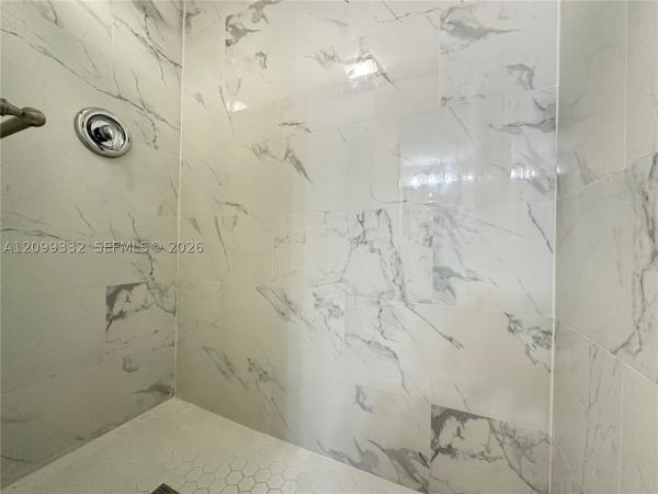 400 Commodore Dr #211, Sunrise, Florida 33325, image 1