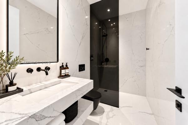 Paraiso Bay, 650 NE 32nd St #UPH-5302, Miami, Florida 33137, image 1