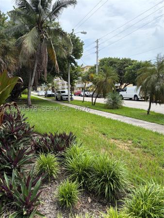 7477 SW 82nd St #C120, Unincorporated Dade County, Florida 33143, image 1