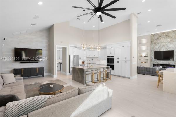Hillsboro Isles, 2336 NE 27th St, Lighthouse Point, Florida 33064, image 1