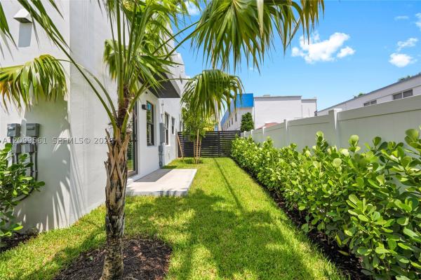 3224 NE 7th St, Pompano Beach, Florida 33062, image 1
