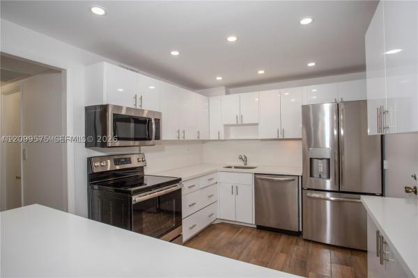Miami Beach, Florida 33140, image 1