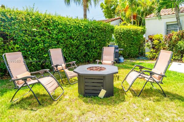 437 NE 107th St, Unincorporated Dade County, Florida 33161, image 1