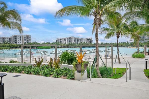 2411 Laguna Cir #2211, Miami, Florida 33180, image 1