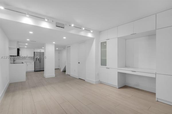 Gables South, 5750 Turin St #206, Coral Gables, Florida 33146, image 1