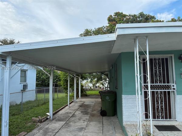 Lisa Manor, 1155 W 33rd Pl, Hialeah, Florida 33012, image 1