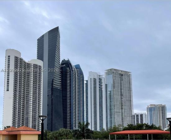 Winston Towers 600, 210 174th St #309, Sunny Isles Beach, Florida 33160, image 1