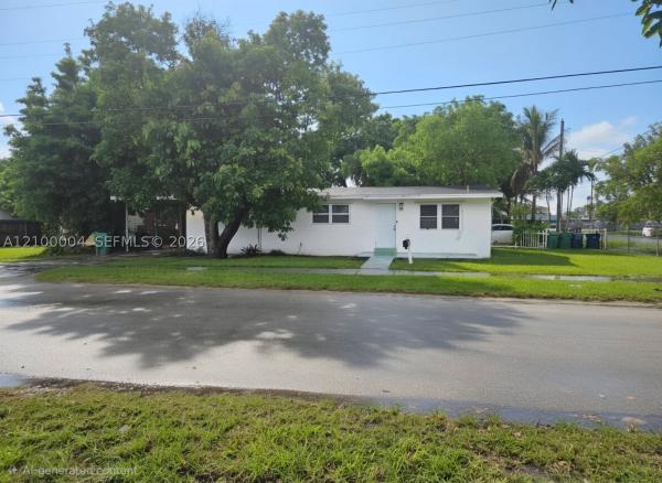 Unincorporated Dade County, Florida 33142, image 1