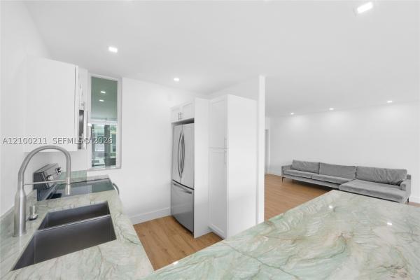 Lanai, 10210 Collins Ave #306, Bal Harbour, Florida 33154, image 1
