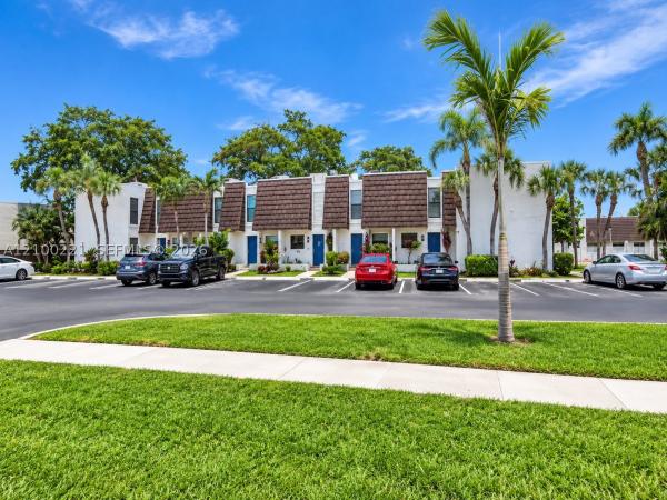 Westview, 1570 NW 89th Ter, Pembroke Pines, Florida 33024, image 1