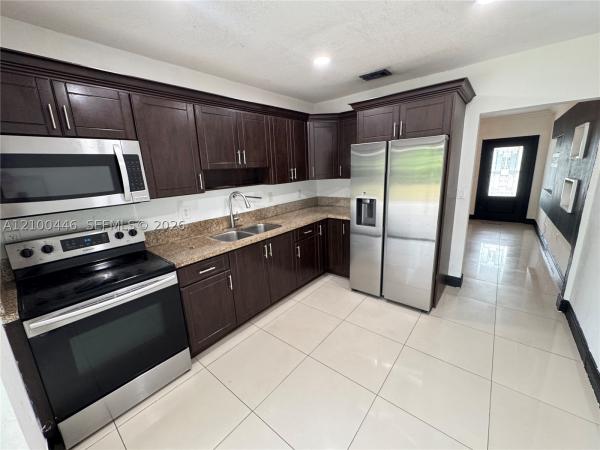 2921 NW 94th St, Unincorporated Dade County, Florida 33147, image 1