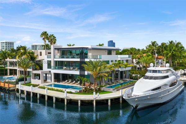 Lucille Island, 1400 W Lake Dr, Fort Lauderdale, Florida 33316, image 1