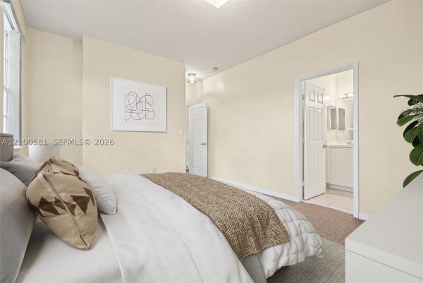 Casa Del Sur, 645 E Mowry Ct, Homestead, Florida 33030, image 1