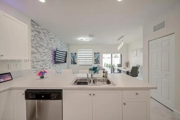 Aquabella, 3371 W 106th Ter, Hialeah, Florida 33018, image 1