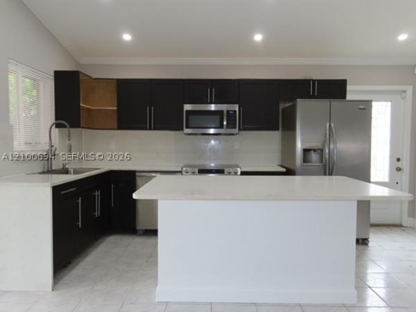 Highland Square, 50 SE 11th St, Dania Beach, Florida 33004, image 1