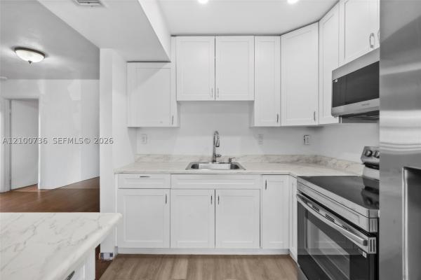 1128 N Hiatus Rd, Pembroke Pines, Florida 33026, image 1