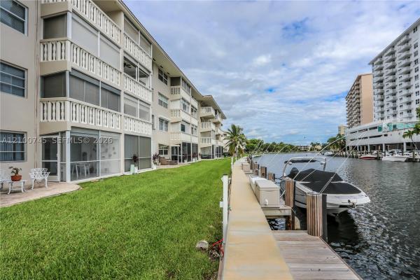 Isle Of Paradise, 440 Paradise Isle Blvd #107, Hallandale Beach, Florida 33009, image 1