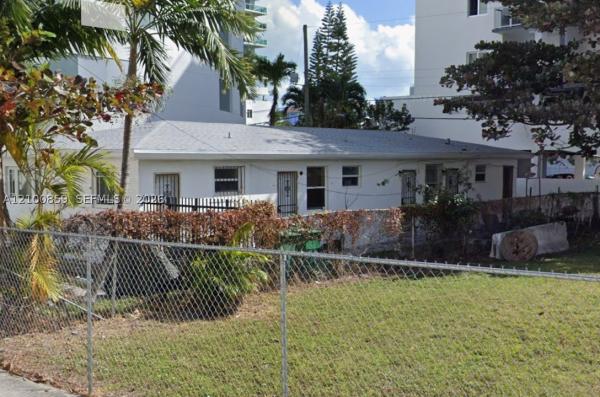 Broadmoor Plaza, 460 NE 29th Ter, Miami, Florida 33137, image 1