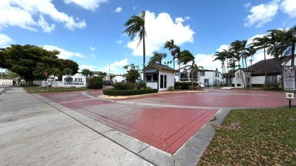 9701 Fontainebleau Blvd #C106, Unincorporated Dade County, Florida 33172, image 1