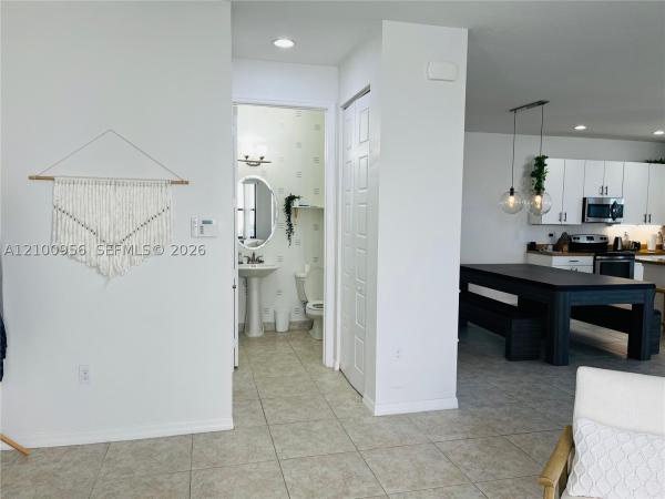 616 NE 193rd St #N/A, Unincorporated Dade County, Florida 33179, image 1