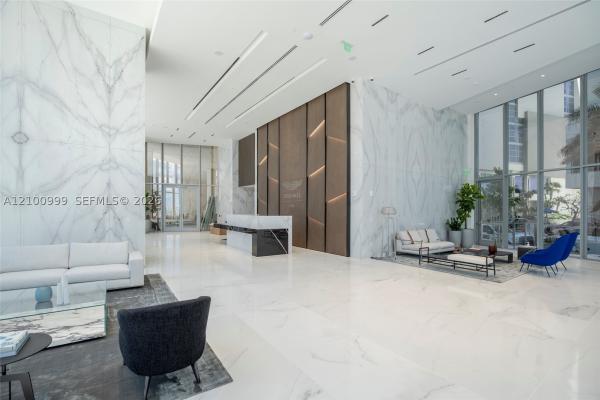 300 Biscayne Boulevard Way #506E, Miami, Florida 33131, image 1