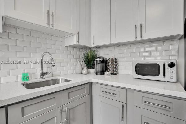 1430 16th St #1, Miami Beach, Florida 33139, image 1