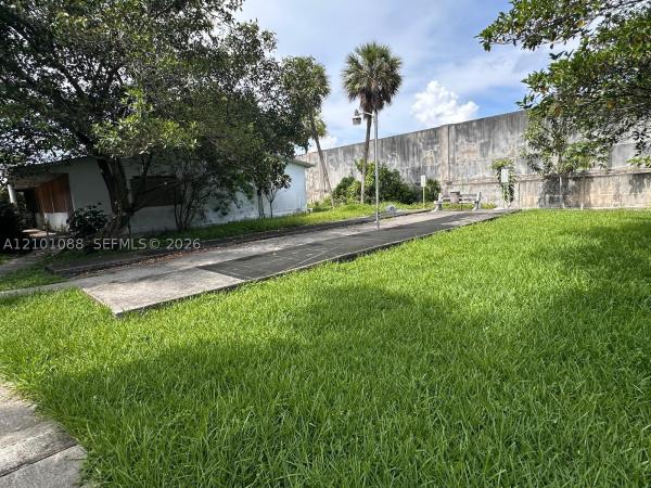 Parkside Manor, 230 SW 11th Ave #14, Hallandale Beach, Florida 33009, image 1