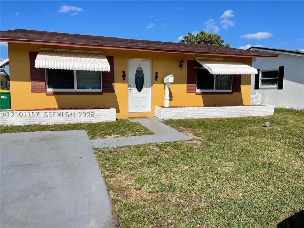 Mainlands Of Tamarac Lakes, 4929 NW 54th Ct, Tamarac, Florida 33319, image 1