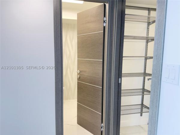 Winston Towers 200, 251 174th St #602, Sunny Isles Beach, Florida 33160, image 1