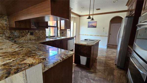 Hollywood Lakes, 741 Tyler St, Hollywood, Florida 33019, image 1