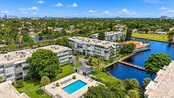 Watergate, 2751 Taft St #404, Hollywood, Florida 33020, image 1