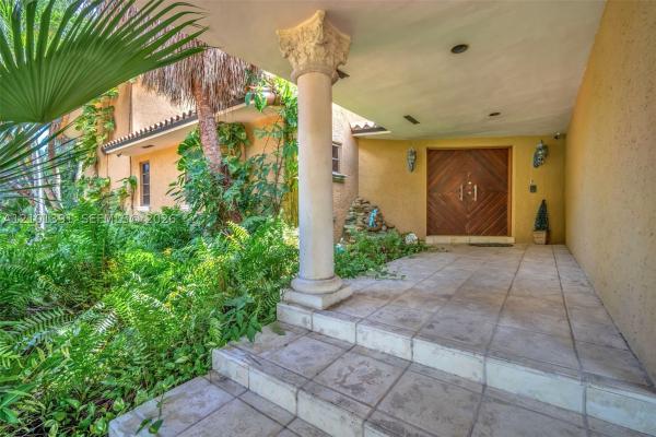 Hialeah Gardens No HOA, 10010 NW 135th St, Hialeah Gardens, Florida 33018, image 1