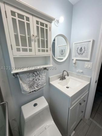 Hollywood Beach Gardens, 615 Columbus Pkwy, Hollywood, Florida 33021, image 1