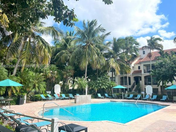Poinciana Place, 5940 W Sample Rd #304, Coral Springs, Florida 33067, image 1
