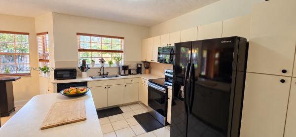 9010 SW 166th Pl, Unincorporated Dade County, Florida 33196, image 1