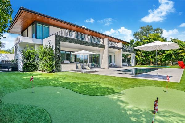 Loch Lomond, 7210 S Prestwick Pl #1, Miami Lakes, Florida 33014, image 1