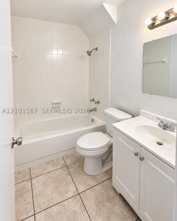 Town & Country, 3759 NW 20th St #705, Lauderdale Lakes, Florida 33311, image 1
